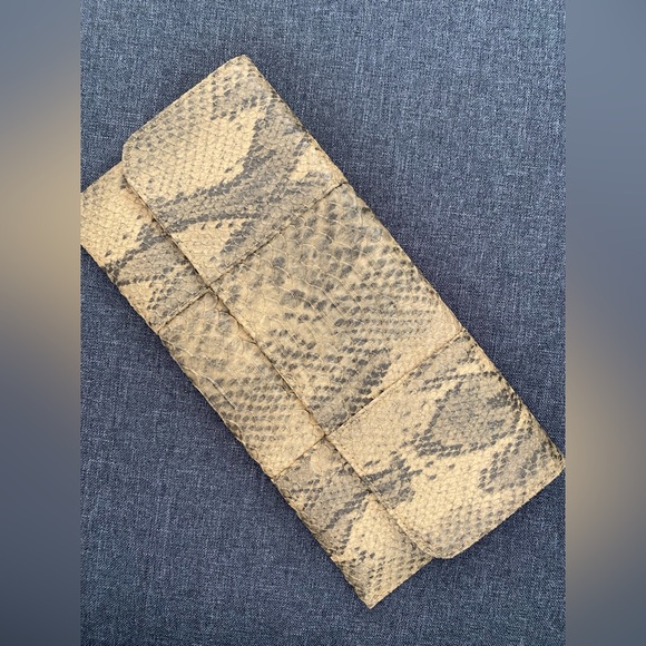 Urban Expression Envelope Vegan Snake Clutch - Picture 1 of 4